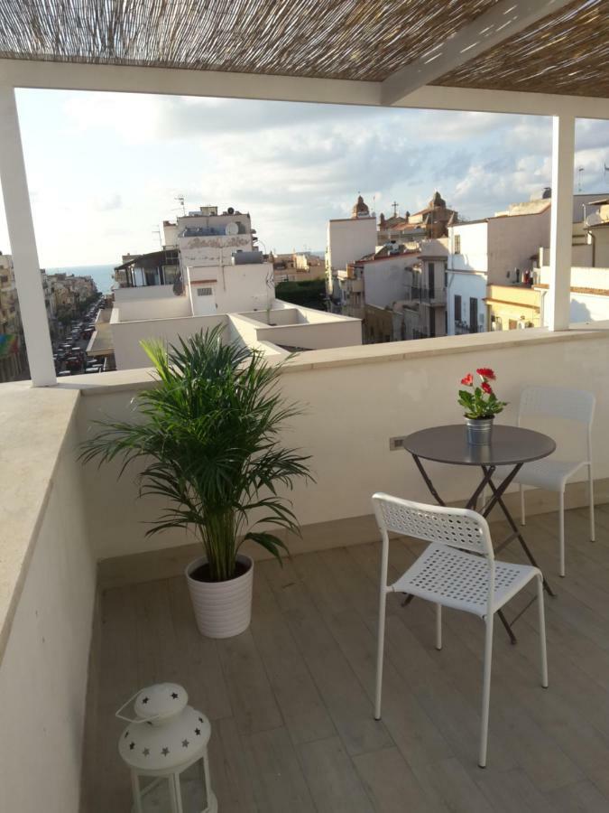 Bed and Breakfast Alma Nua à Terrasini Extérieur photo