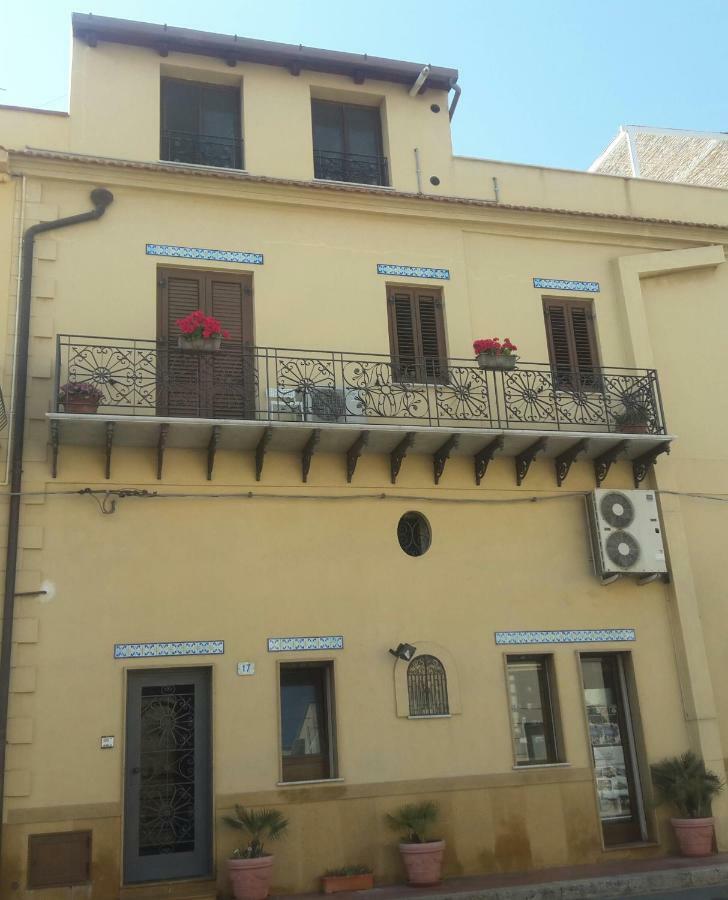 Bed and Breakfast Alma Nua à Terrasini Extérieur photo