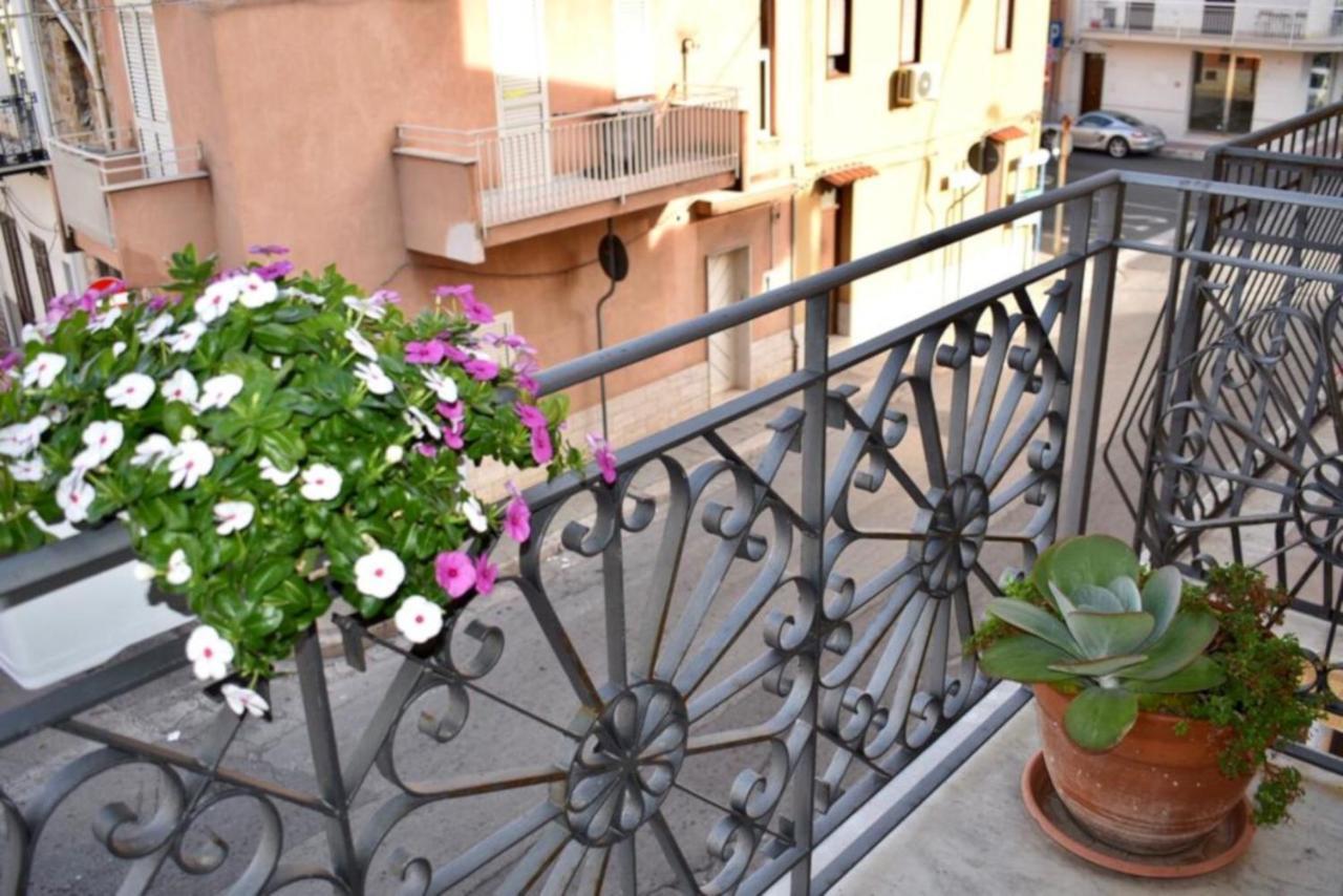 Bed and Breakfast Alma Nua à Terrasini Extérieur photo